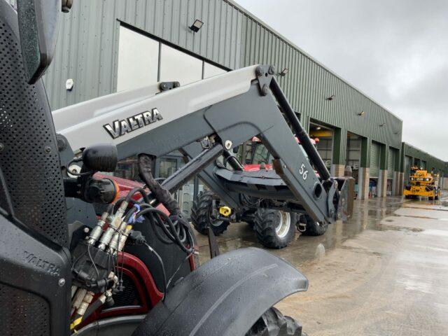 Valtra N124 Hi Tech Tractor (ST21242)