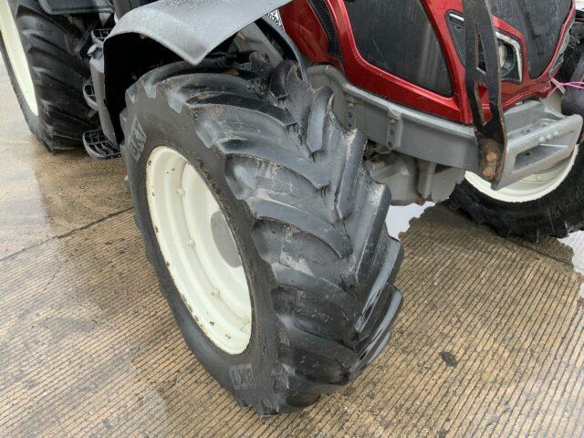 Valtra N124 Hi Tech Tractor (ST21242)