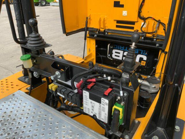 JCB 3 Tonne Swivel Tip Electric