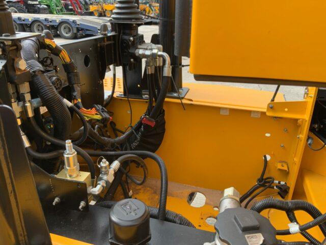 JCB 3 Tonne Swivel Tip Electric