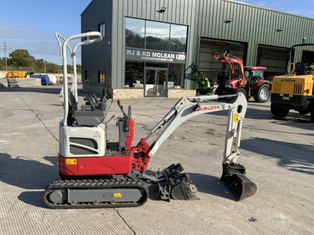 Takeuchi TB210R Micro Digger (ST21393)