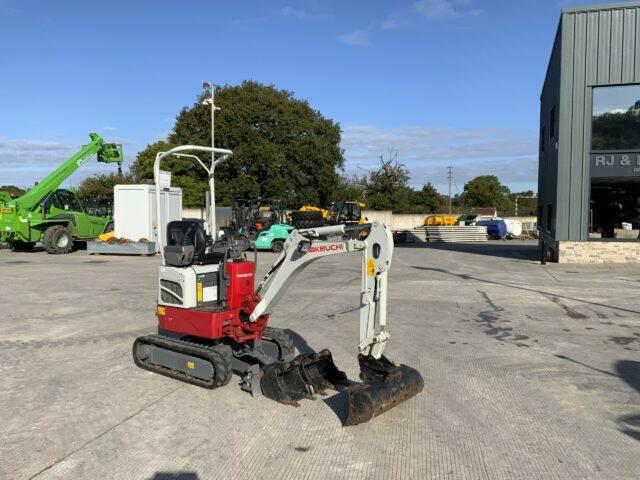 Takeuchi TB210R Micro Digger (ST21393)