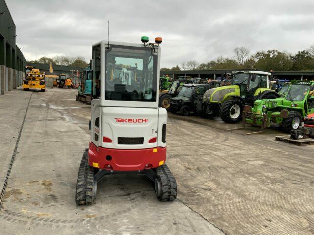 Takeuchi TB325R Digger (ST21401)