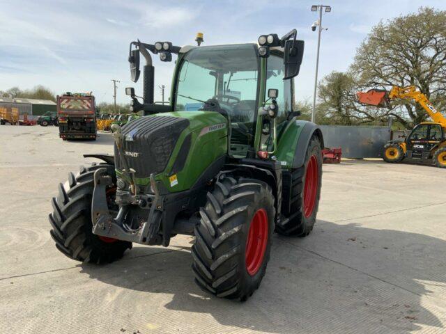 Fendt 310 Power Tractor (ST18937)