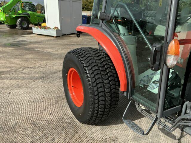 Kubota L2501 Compact Tractor (ST21204)