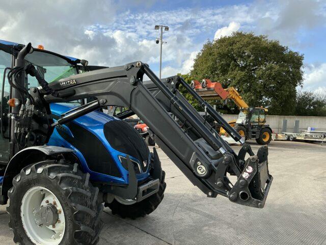 Valtra A94 Hi-Tech Tractor (ST21215)