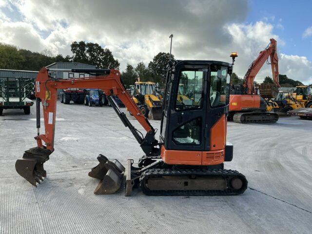 Hitachi Zaxis 26U-5A Digger (ST21387)