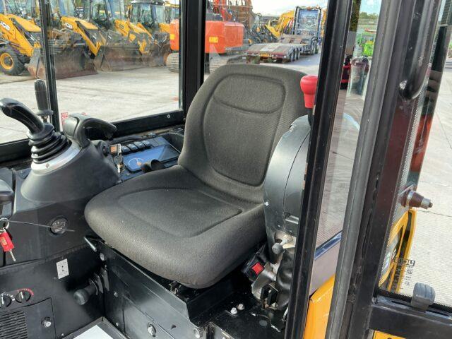 JCB 16C-1 Digger (ST21319)