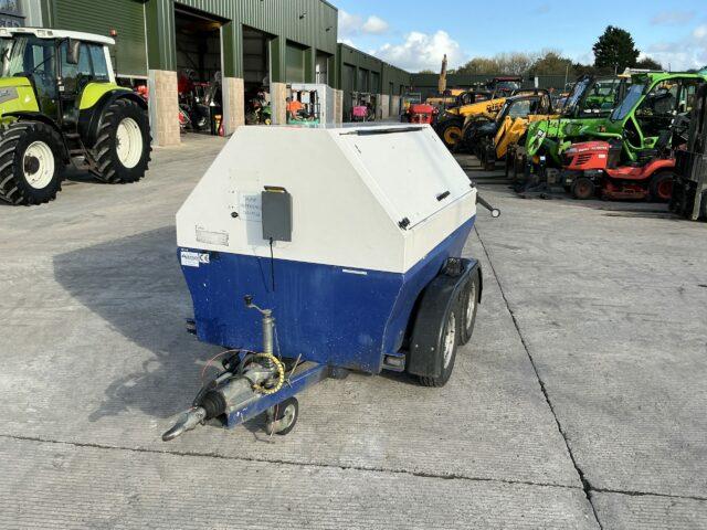 Averon Oil Transfer Twin Axle Bowser