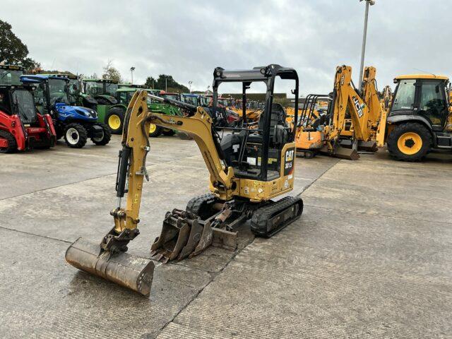 CAT 301.5 Digger (ST21484)