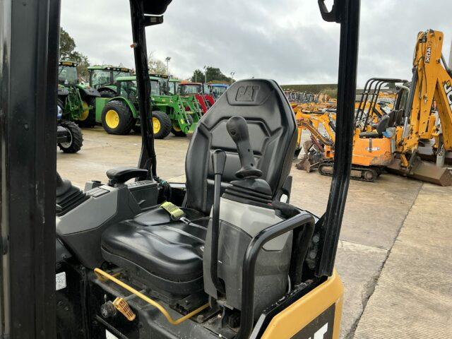 CAT 301.5 Digger (ST21484)