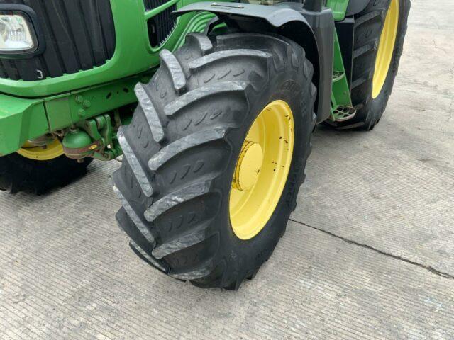 John Deere 6930 Premium Tractor (ST20974)