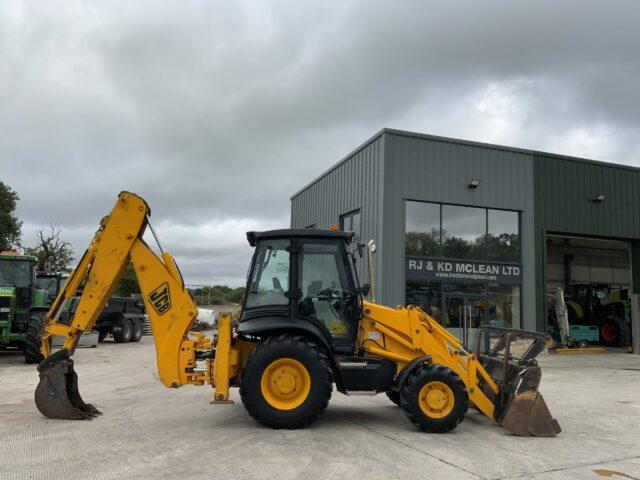 JCB 3CX Wheeled Digger (ST21154)