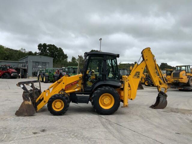 JCB 3CX Wheeled Digger (ST21154)