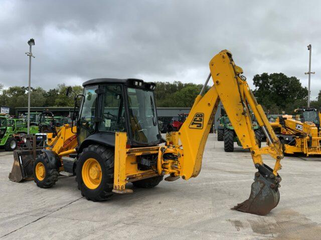 JCB 3CX Wheeled Digger (ST21154)