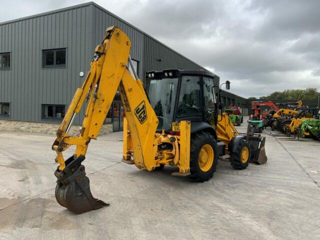 JCB 3CX Wheeled Digger (ST21154)