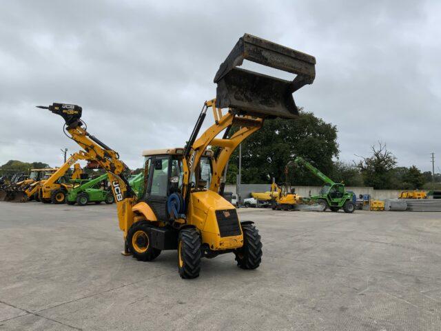 JCB 2CX Street Master Digger (ST21214)