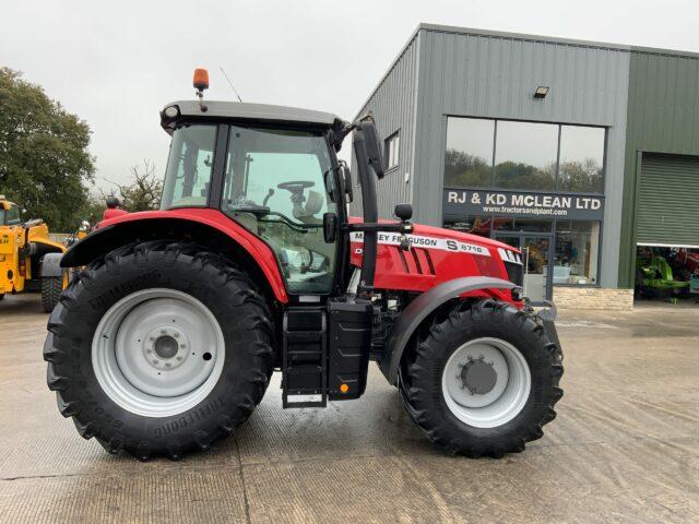 Massey Ferguson 6718S Dyna 6 Tractor