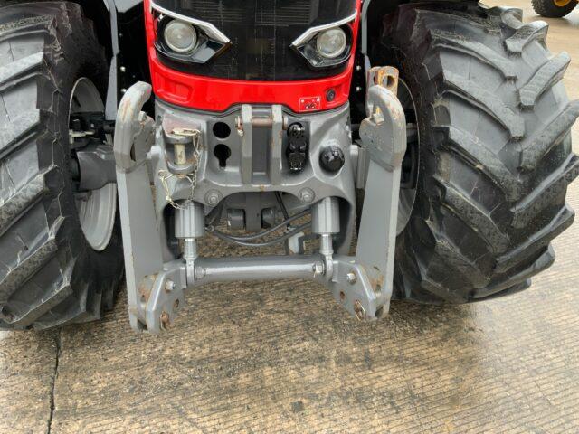 Massey Ferguson 6718S Dyna 6 Tractor