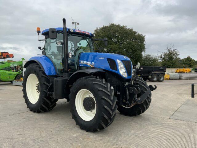 New Holland T7.235 Tractor (ST21194)