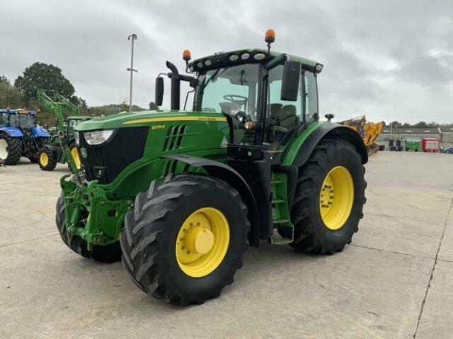 John Deere 6215R Premium Tractor (ST21192)