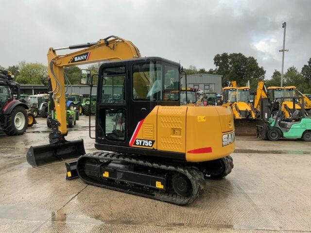 SANY SY75C *UNUSED* Digger