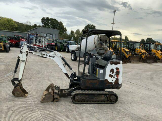 Bobcat E17 Digger (ST21355)