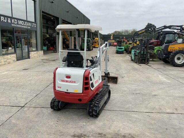 Takeuchi TB216 Digger (ST21420)