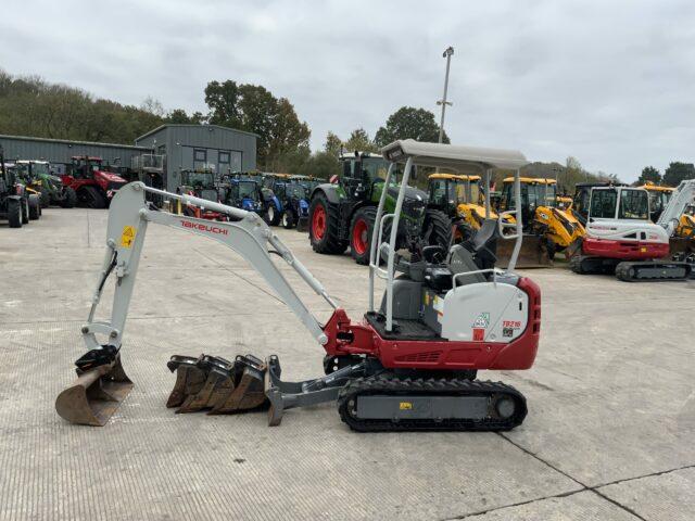 Takeuchi TB216 Digger (ST21420)