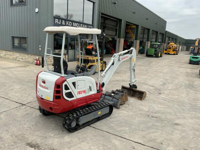 Takeuchi TB216 Digger (ST21420)