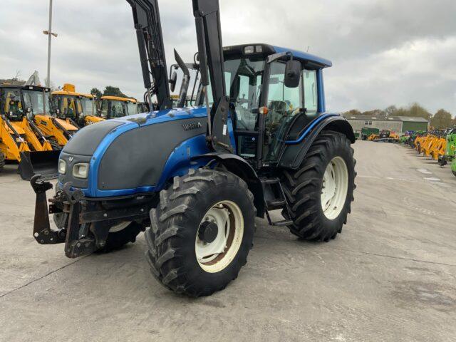 Valtra T121 Tractor (ST21570)