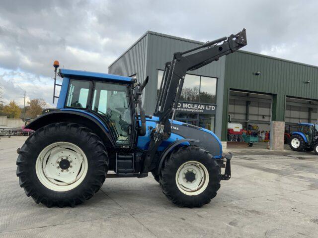 Valtra T121 Tractor (ST21570)