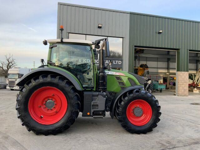 Fendt 724 Profi Plus Tractor (ST18844)