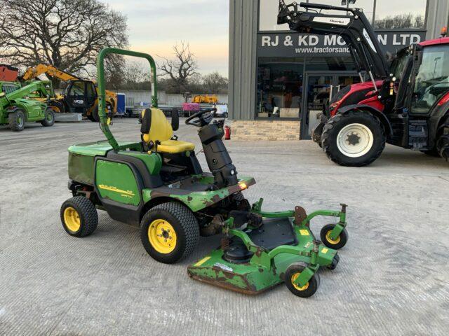 John Deere 1565 Series Out Front Mower (ST21726)