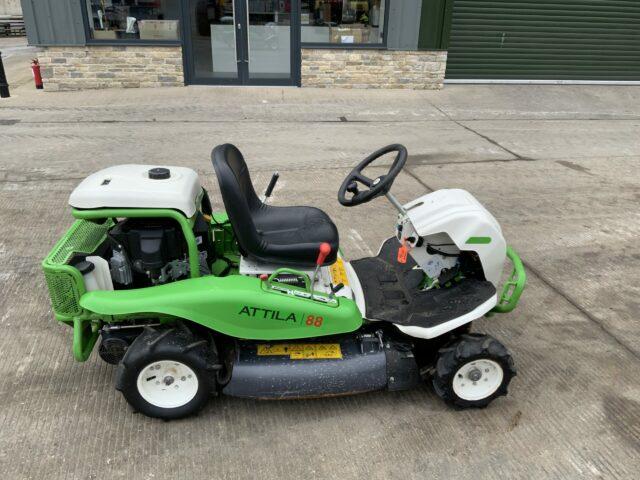 Etesia Attila AK88 Bank Mower