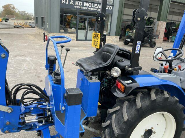 New Holland Boomer 30 Backhoe Loader (ST21530)