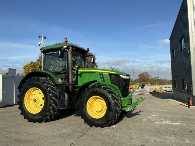 John Deere 7290R Tractor (ST21536)