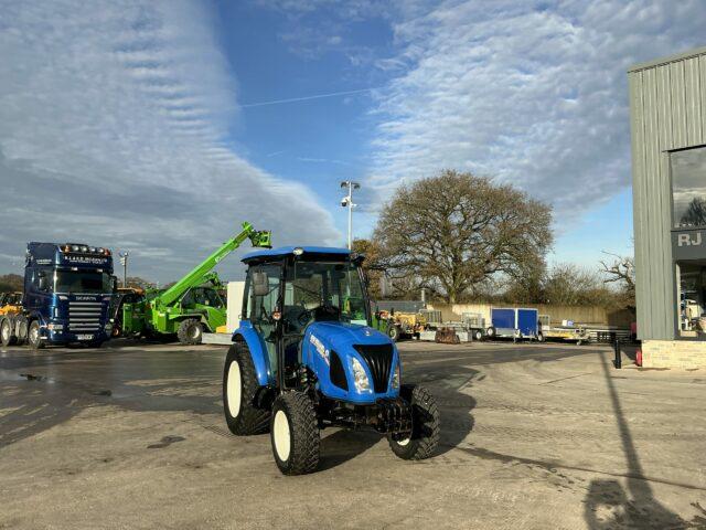 New Holland Boomer 50 Tractor (ST21751)