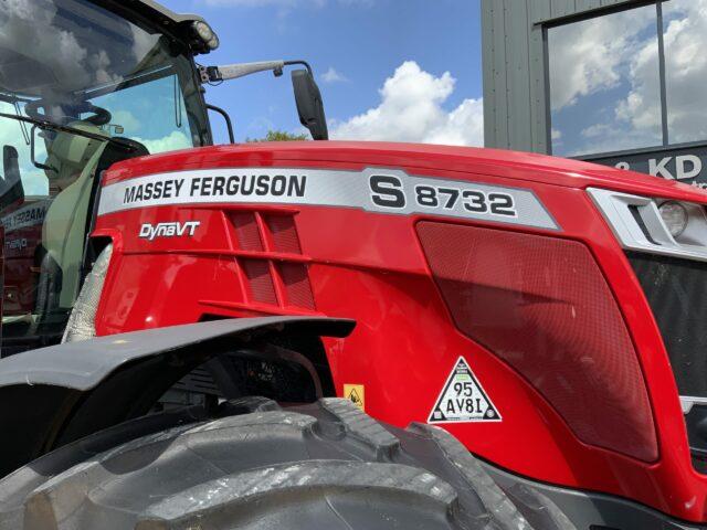 Massey Ferguson 8732S Tractor (ST19370)