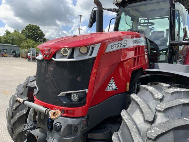 Massey Ferguson 8732S Tractor (ST19370)