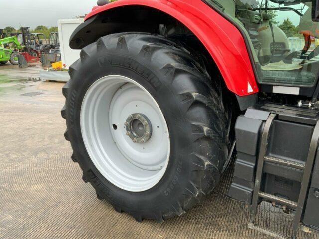 Massey Ferguson 7720 DYNA-6 Tractor (ST20734)