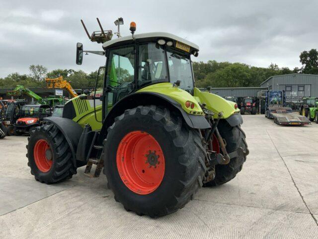 Claas Axion 820 Tractor (ST20874)