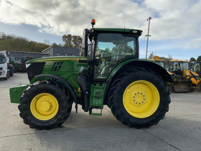 John Deere 6215R Tractor (ST21410)