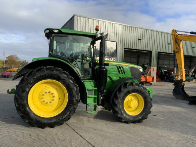 John Deere 6215R Tractor (ST21410)