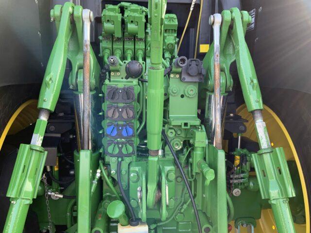 John Deere 6215R Tractor (ST21410)