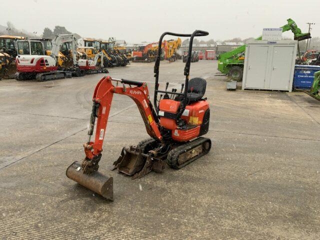 Kubota K008-3 Micro Digger (ST21686)