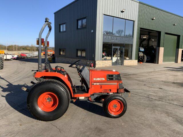 Kubota ST30 Compact Tractor (ST21668)