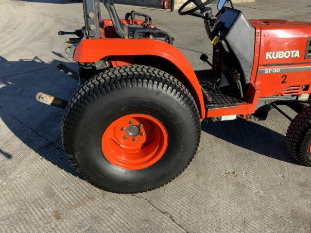 Kubota ST30 Compact Tractor (ST21668)