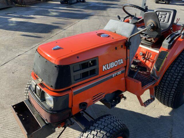 Kubota ST30 Compact Tractor (ST21668)