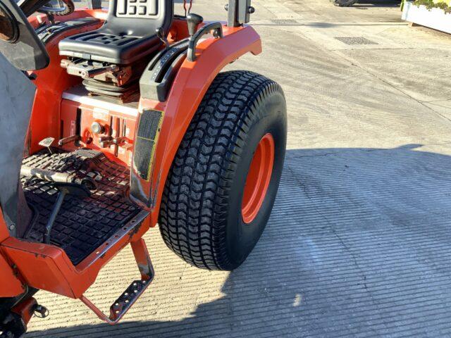 Kubota ST30 Compact Tractor (ST21668)